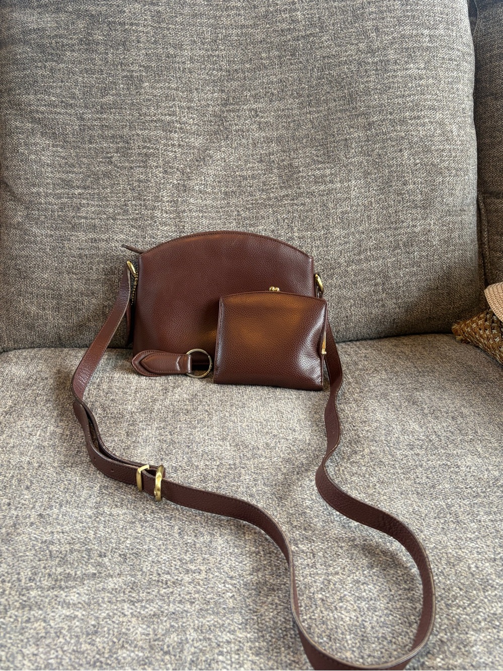 Vintage Coach Regis from the Madison Collection Style #4404 3/3 pieces